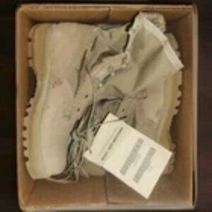 Wellco Vibram Combat Boots Mens USGI Hot Weather Desert Tan Size 5.5